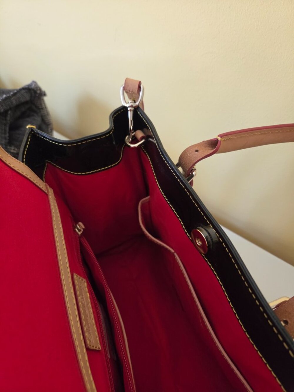 Dooney & Bourke Patent Leather Satchel Crossbody Black Red Interior - Picture 3 of 16